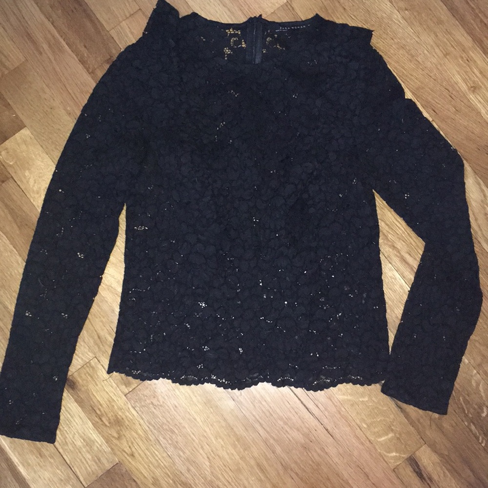 Zara Lace LS blouse w/ ruffles